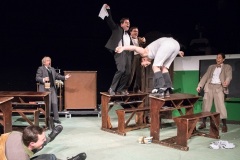 Die Feuerzangenbowle; Mit Tommaso Cacciapuoti, Klaus Falkhausen, Franz-Joseph Dieken, Ole Schlosshauer, Hannelore Droege, Verena Wolfien, Alexander Scala, Ole Bielfeldt, Steffen Köster, Tim Albers, Thomas Franz; Regie: Axel Schneider; Kostüme: Daniela Kock
